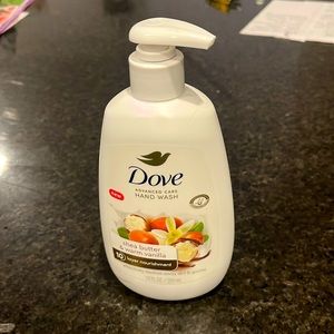 Dove Hand Wash Shea Butter and Warm Vanilla